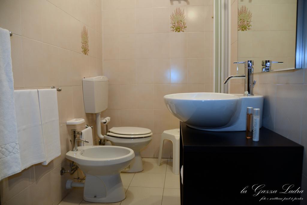 Hotel Ristorante Taverna Verde Piverone Chambre photo