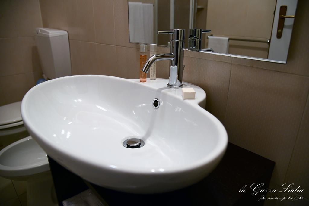 Hotel Ristorante Taverna Verde Piverone Chambre photo